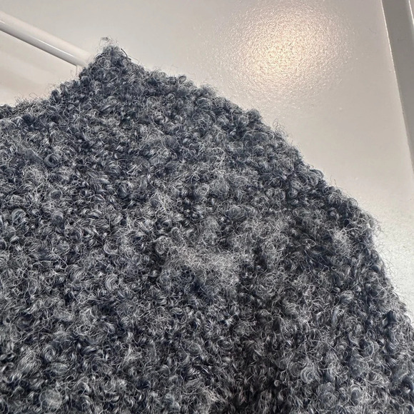 Clio Women’s Vintage Gray Wool Blend Sweater Small - Picture 7 of 7